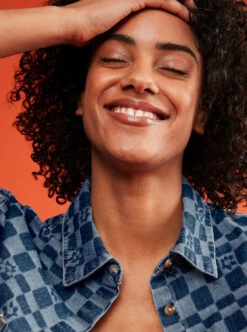 Roxy Blue Wave Club Printed - Kurzarm-Jeanshemd Für Frauen -Modereich Geschaft erjwt03579 roxym xbbb bck2